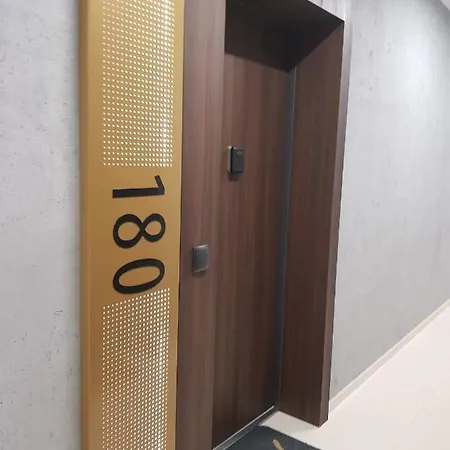 Apartament Old Town Wes Quality Suite Poznań Zewnętrze zdjęcie